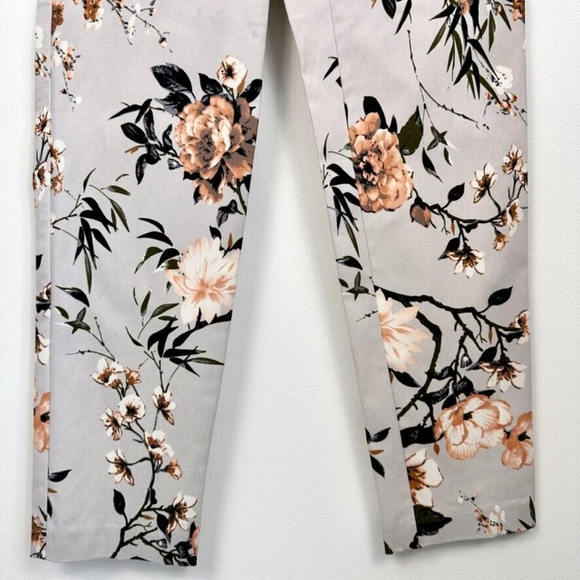 Laura Womens Pull On Pant Size 4 Gray Floral Stretch Slim Leg NWT - Picture 4 of 10